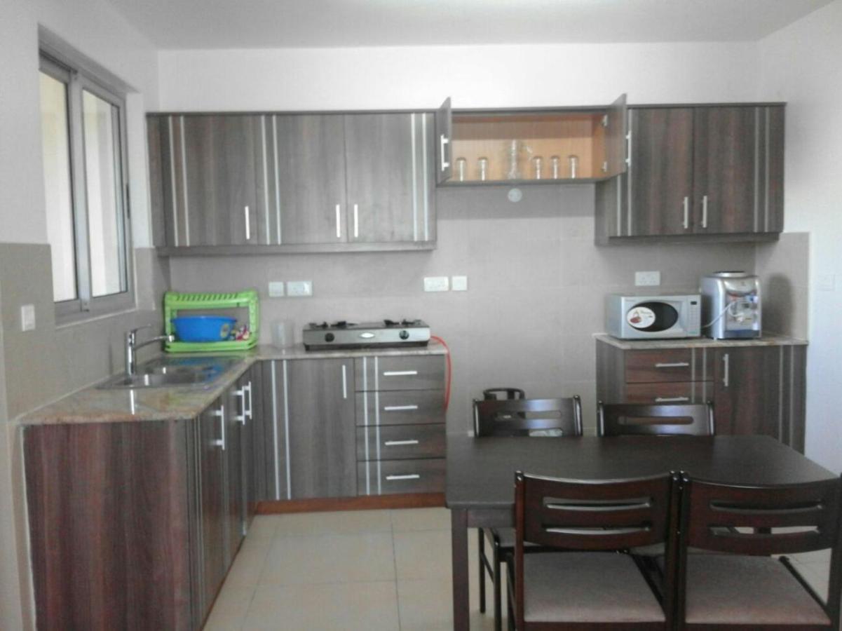 Shanzu Beach Apartment With Stunning Ocean View Mwakirunge Екстер'єр фото